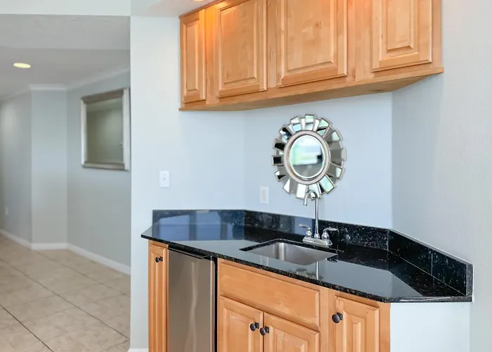 The Colonnades Unit 1803 * Gulf Shores