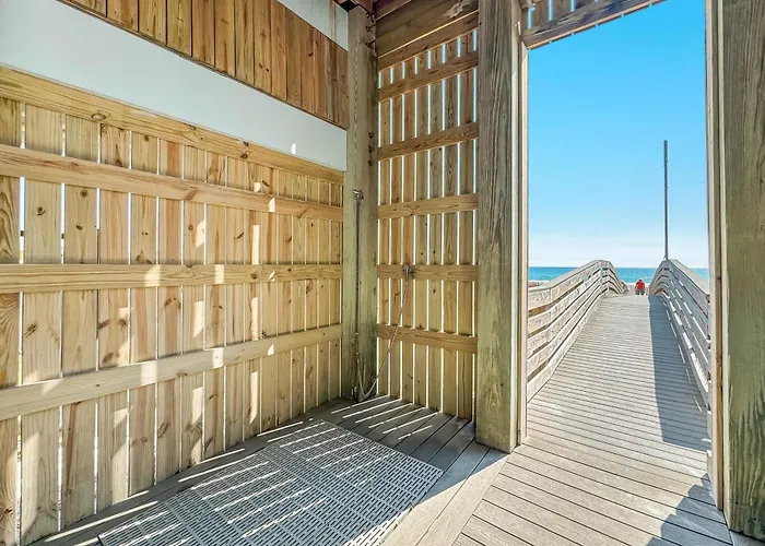 Holiday home The Colonnades Unit 1803